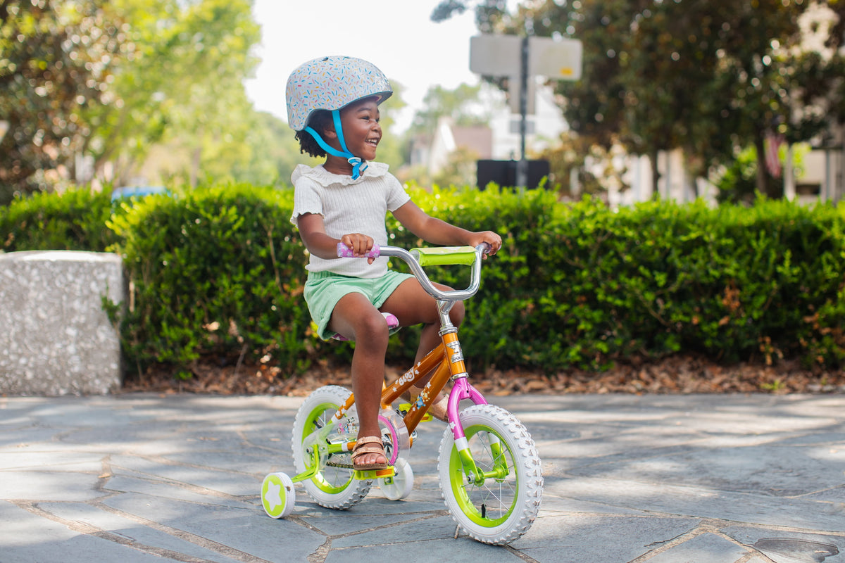 Dynacraft Bluey 12" Kids Bike - Vibrant Design, Sturdy Build, Easy Assembly - Ideal for Young Riders